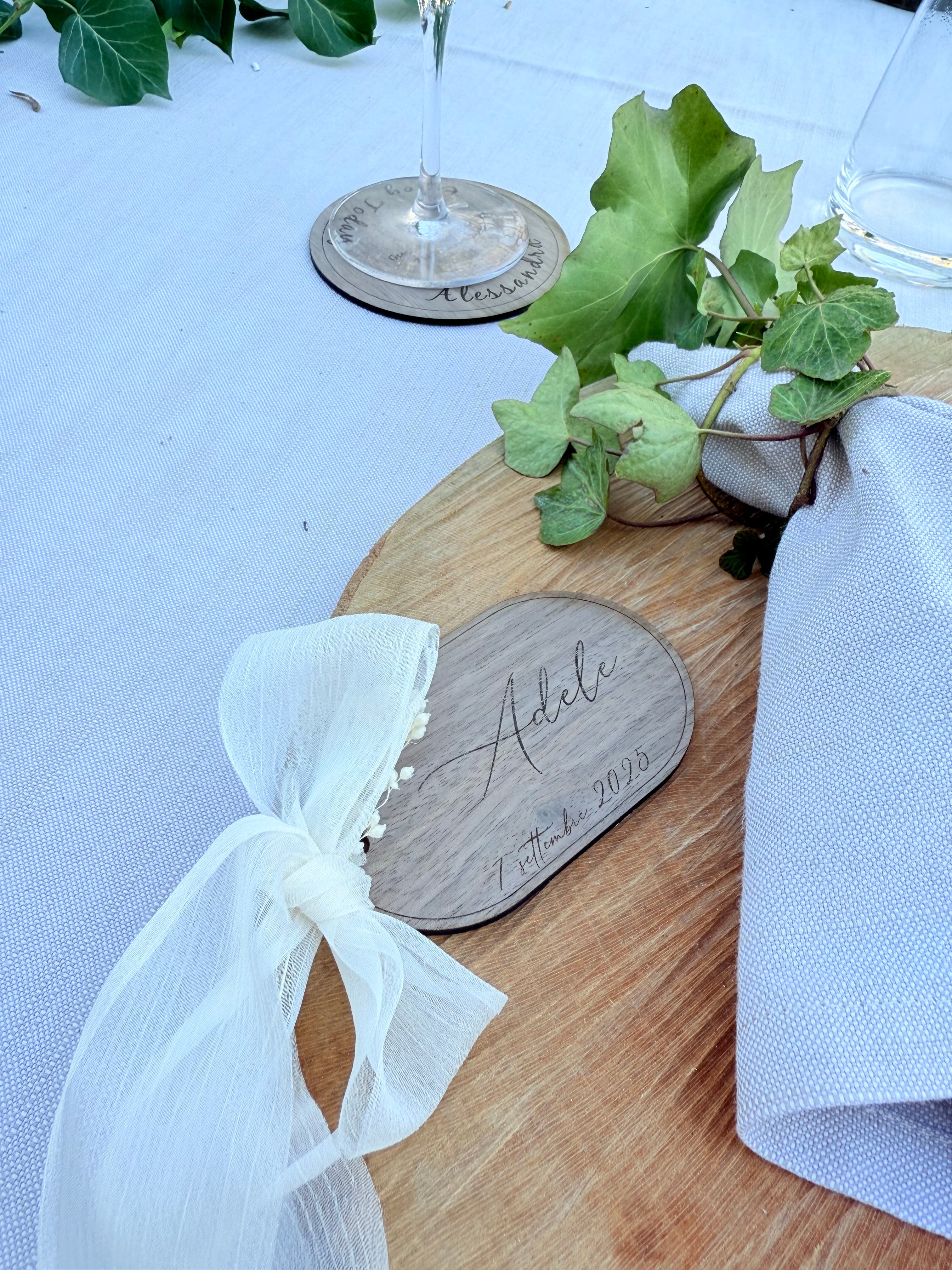 Segnaposto “Pure Wood” con Fiore Bianco