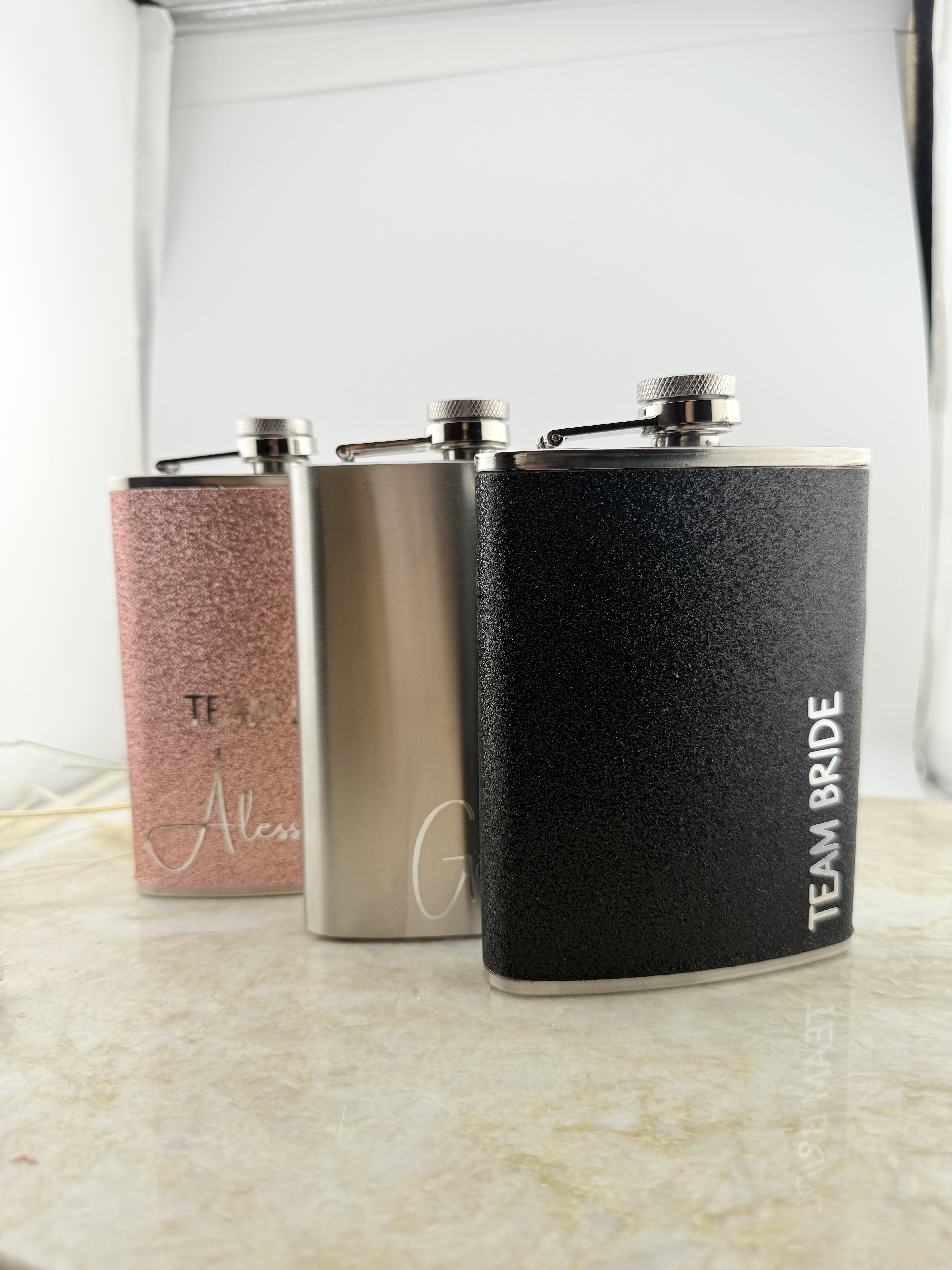 Fiaschetta portaliquori per testimoni