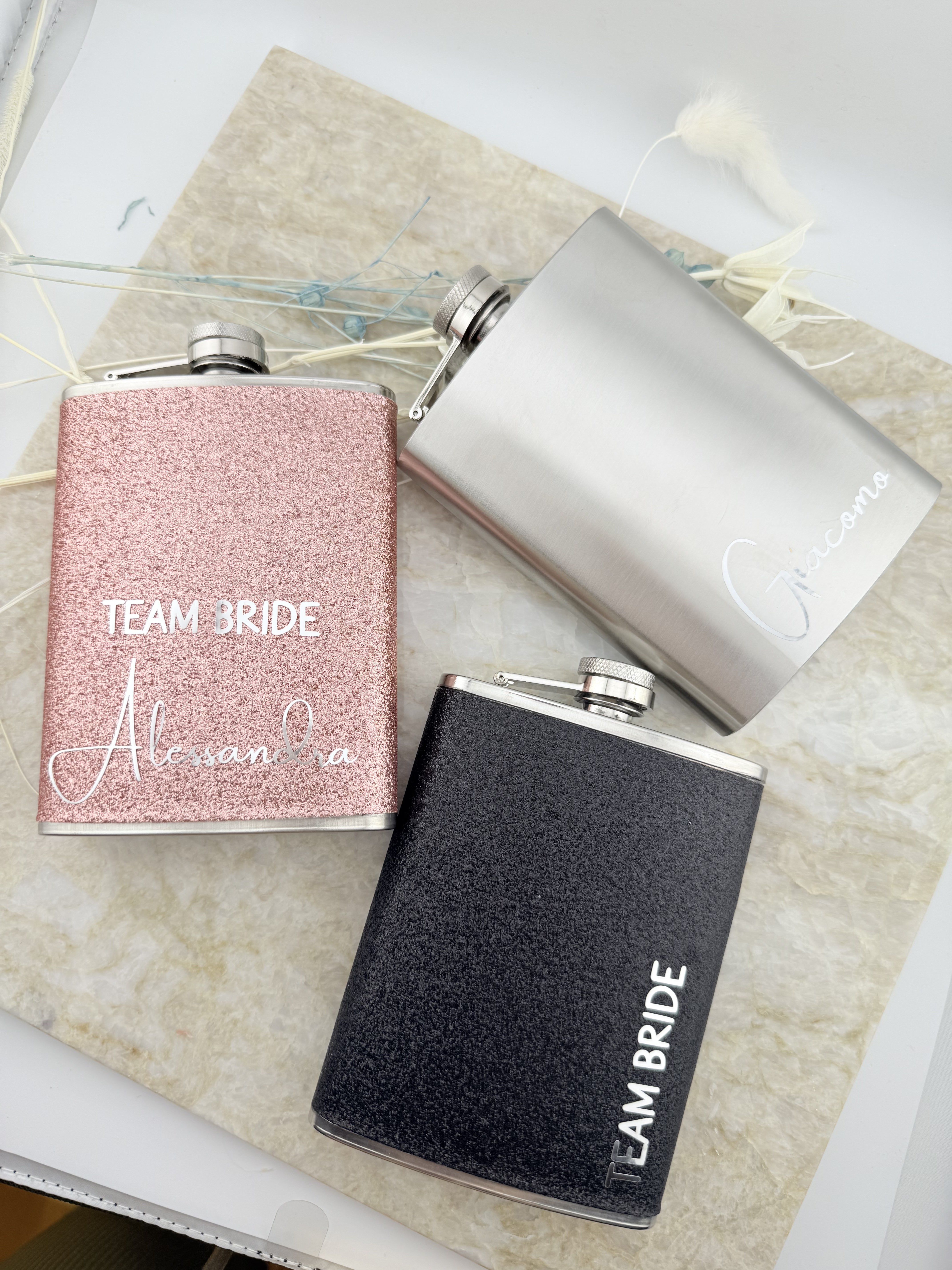 Fiaschetta portaliquori per testimoni