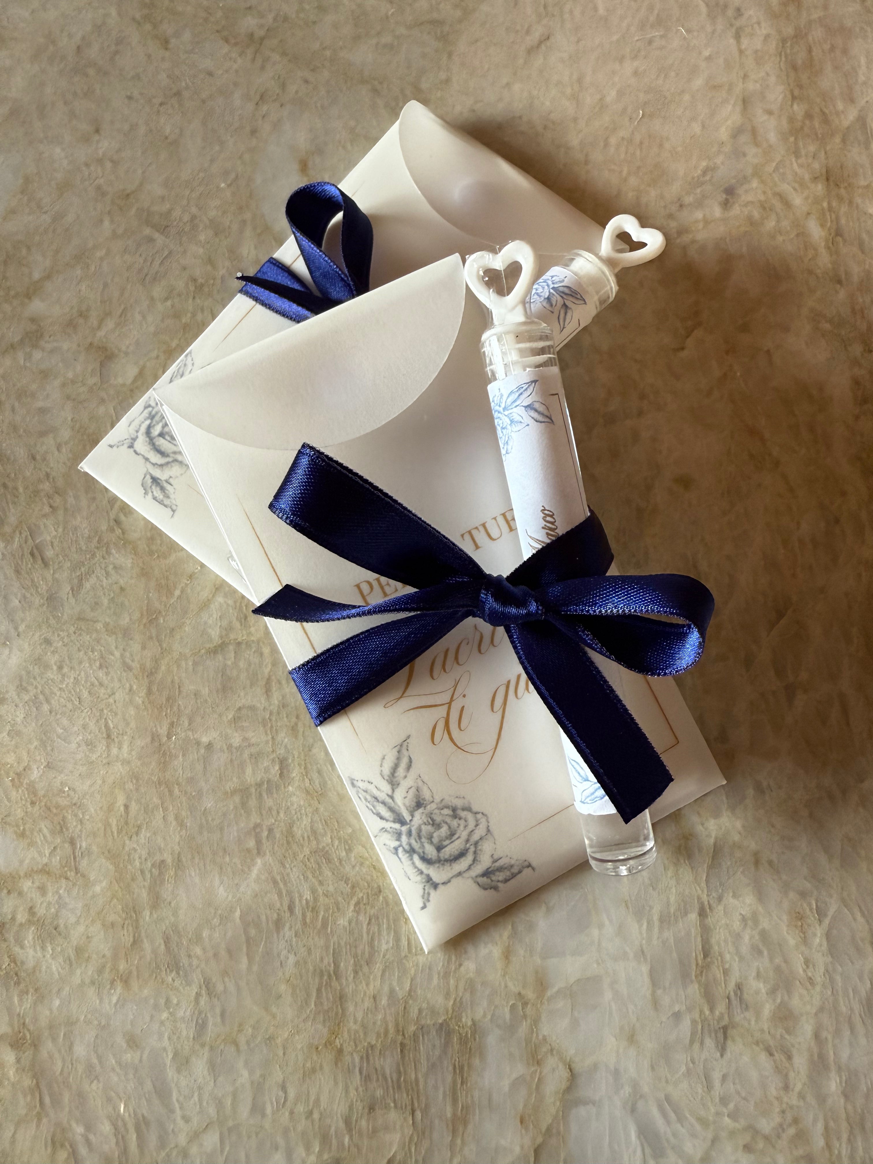 Fazzoletto + bolle di sapone