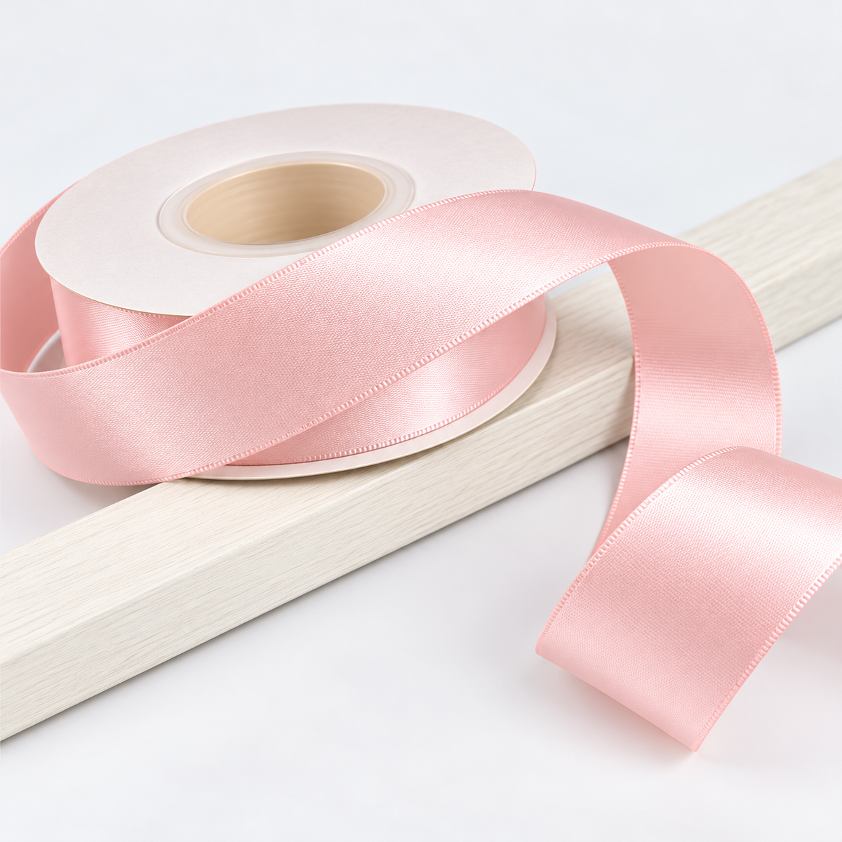 Nastro in raso Rosa confetto – 25 mm x 91 m – White Blossom